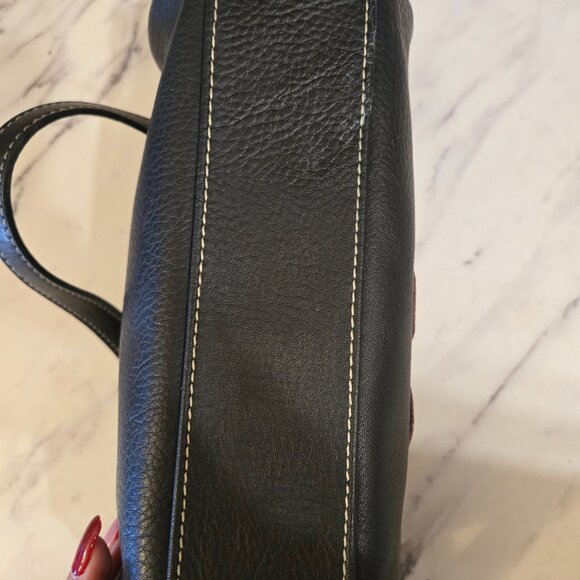 Vintage 2000's Tommy Hilfiger Cherry Purse - Picture 3 of 8